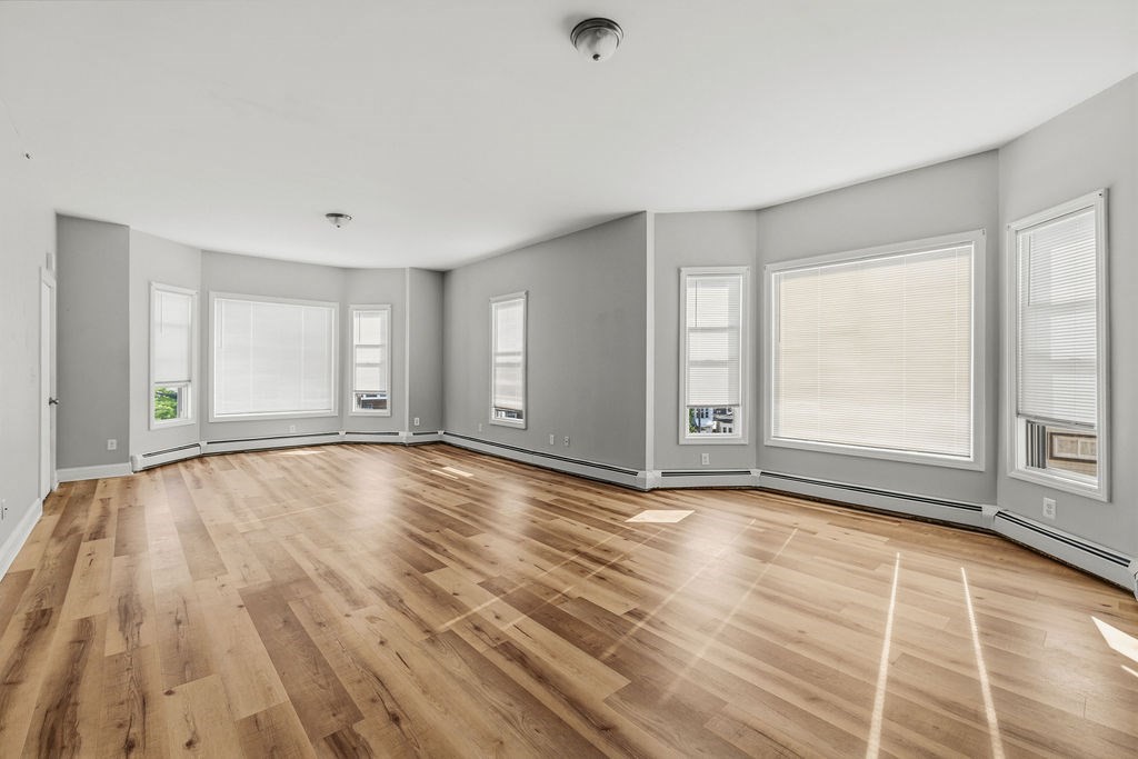 998 Middle Street Fall River, MA 02721 - Photo 24 of 28