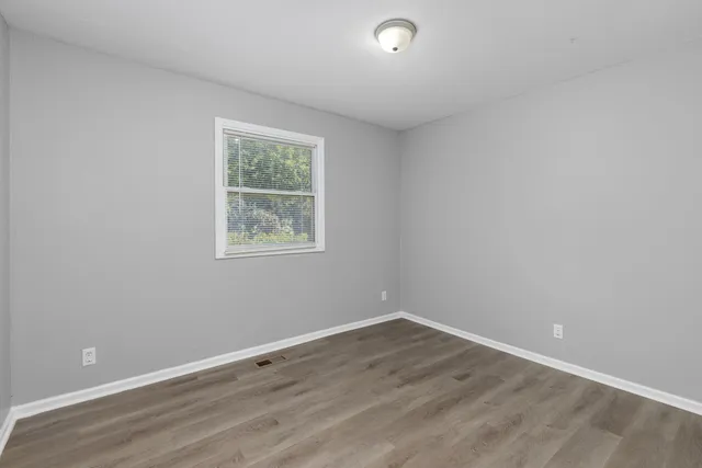 $895 | 410 Manor Drive, Unit B5, Lawrenceburg, TN 38464