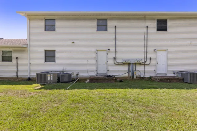 $895 | 410 Manor Drive, Unit B5, Lawrenceburg, TN 38464