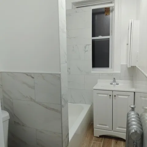 $1,978 | 291 Central Avenue, Unit A6, Jersey City, NJ 07307