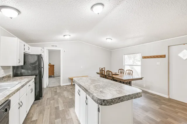 $1,050,000 | 1089 County Road 120, Hallettsville, TX 77964