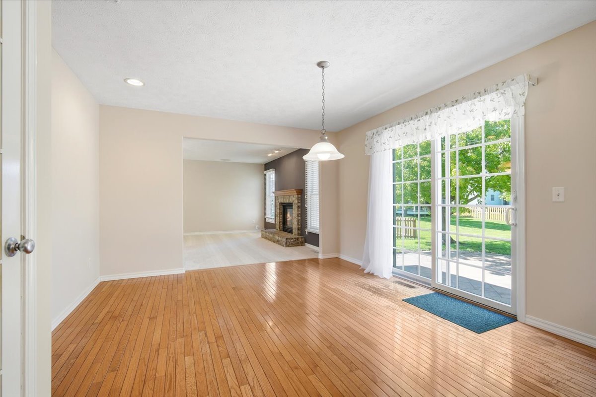 3180 Red Jasper Street Normal, IL 61761 - Photo 7 of 32