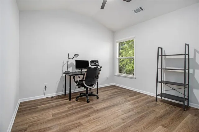 $4,000 | 218 Third Avenue, Avondale Estates, GA 30002