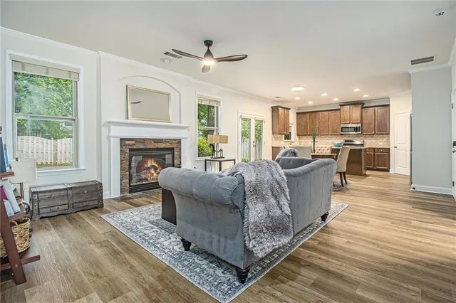 $4,000 | 218 Third Avenue, Avondale Estates, GA 30002