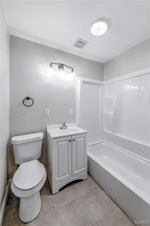 $500,000 | 2013 South 11th Street, St. Louis, MO 63104