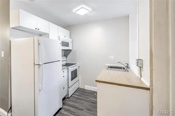 $500,000 | 2013 South 11th Street, St. Louis, MO 63104