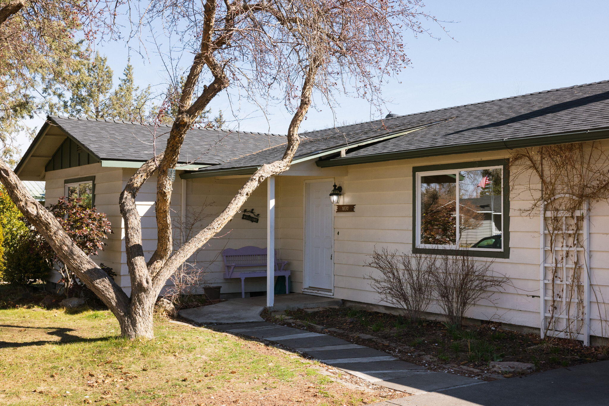 1830 Southwest 16th Street Redmond, OR 97756 - Photo 3 of 31 Dry Sky - 1830 SW 16th St (3 of 30)