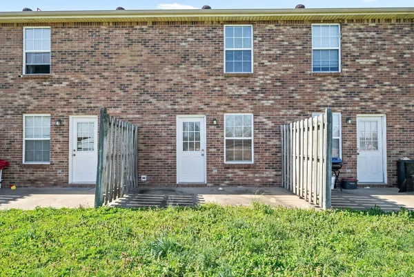 $925 | 630 Needmore Road, Unit C, Clarksville, TN 37040