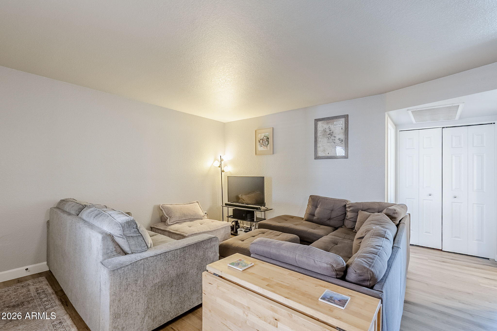 17 East Ruth Avenue, Unit 303 Phoenix, AZ 85020 - Photo 5 of 21 Ruth-6