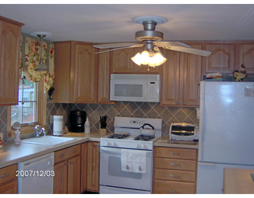 2 Kingsley Road Norton, MA 02766 - Photo 3 of 14 Gallery Image 3