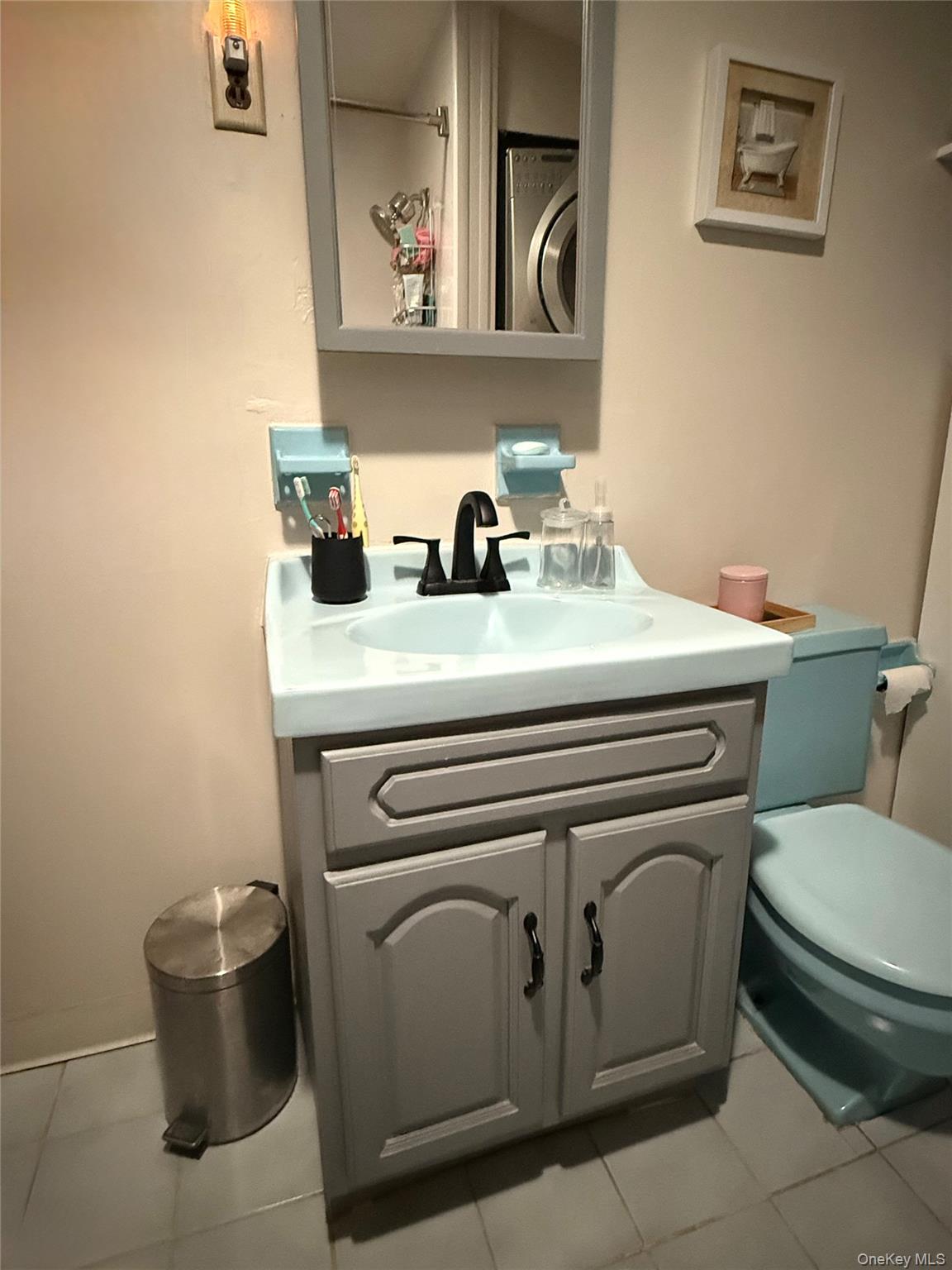 1015 Harding Park Bronx, NY 10473 - Photo 8 of 13 a bathroom with a toilet and a sink