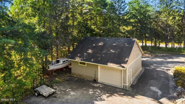 $629,900 | 1190 Ridge Road, Queensbury, NY 12804