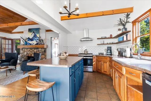 $629,900 | 1190 Ridge Road, Queensbury, NY 12804