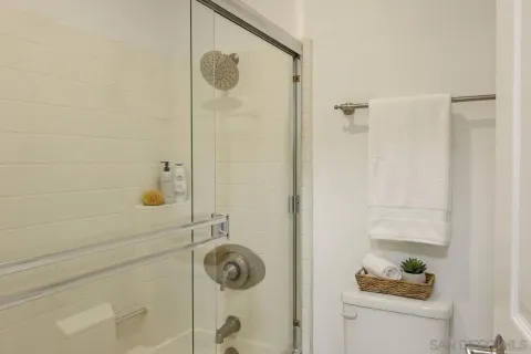 $547,900 | 9949 Erma Road, Unit 203, San Diego, CA 92131