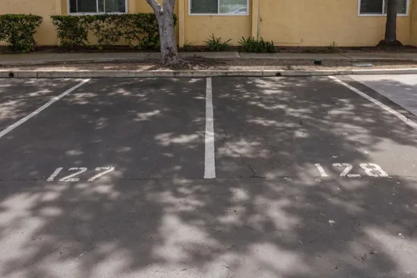 $547,900 | 9949 Erma Road, Unit 203, San Diego, CA 92131