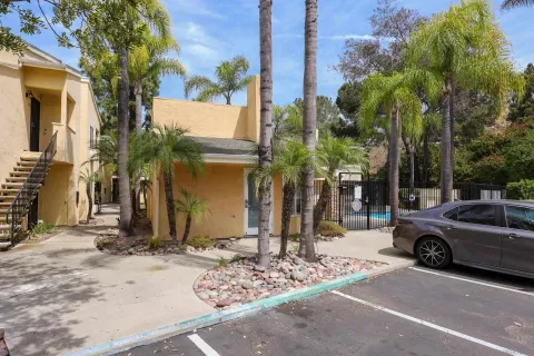 $547,900 | 9949 Erma Road, Unit 203, San Diego, CA 92131