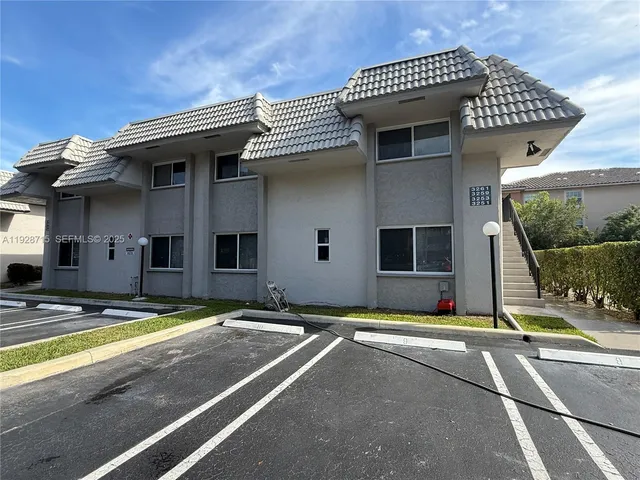 $1,875 | 3253 Northwest 102nd Terrace, Unit 3253, Coral Springs, FL 33065