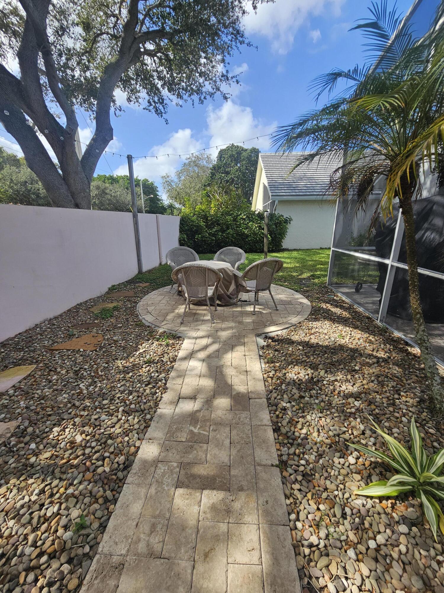 2053 Normandy Circle West Palm Beach, FL 33409 - Photo 19 of 21 20241104_132217