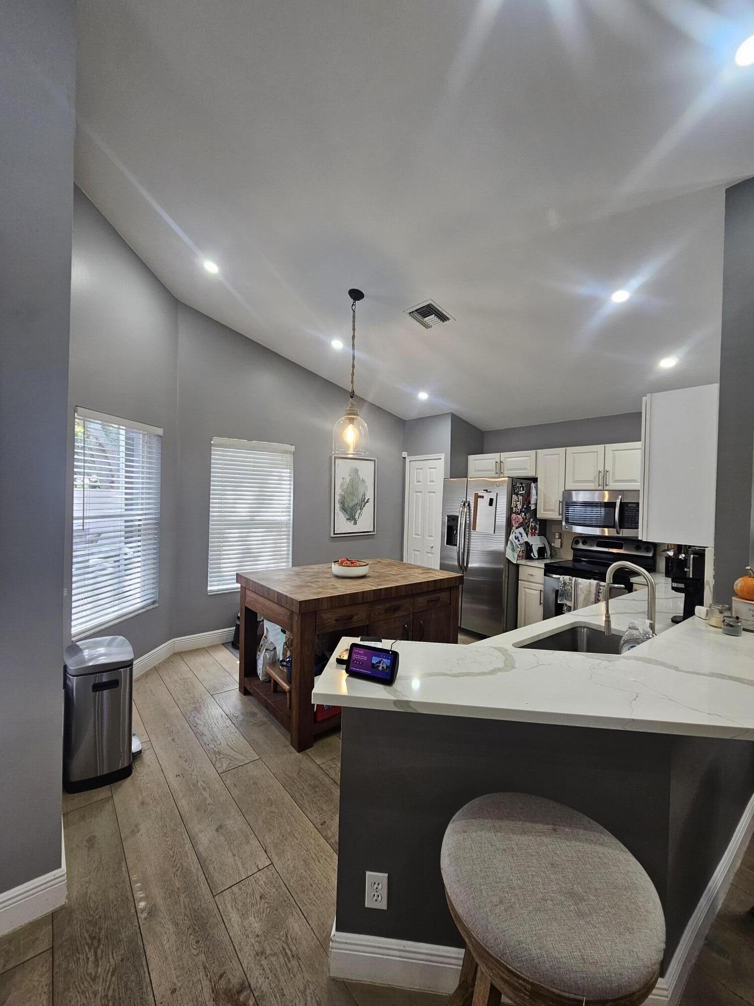 2053 Normandy Circle West Palm Beach, FL 33409 - Photo 5 of 21 20241104_131711