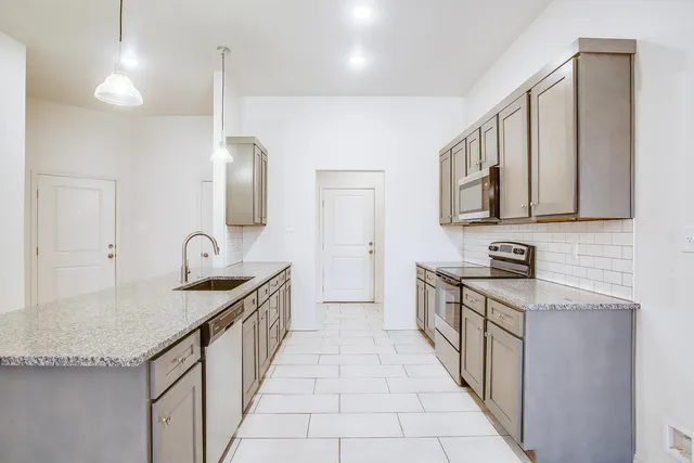 $1,400 | 1708 Corpus Avenue, Wolfforth, TX 79382