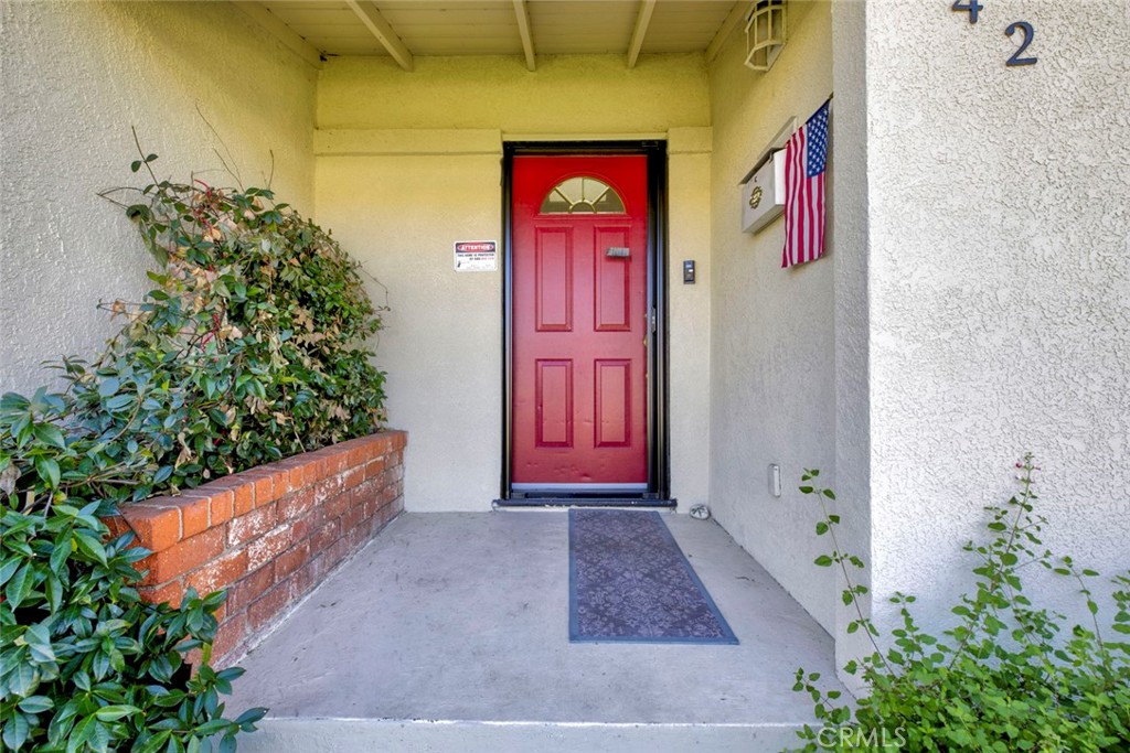 942 Oleander Street Brea, CA 92821 - Photo 2 of 28