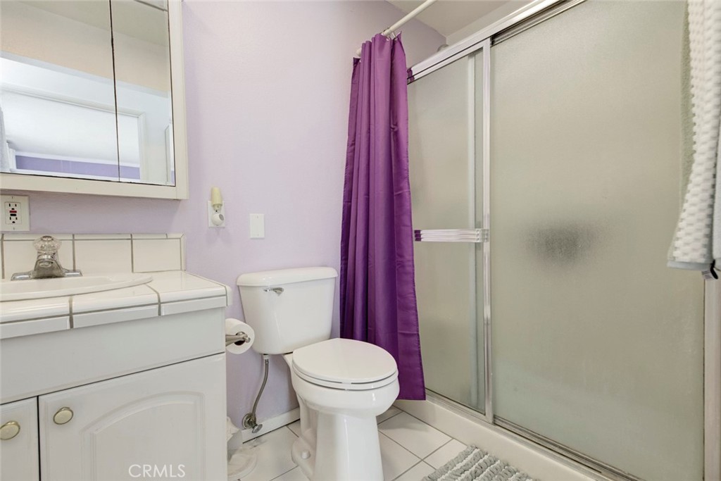 942 Oleander Street Brea, CA 92821 - Photo 9 of 28 1st bath