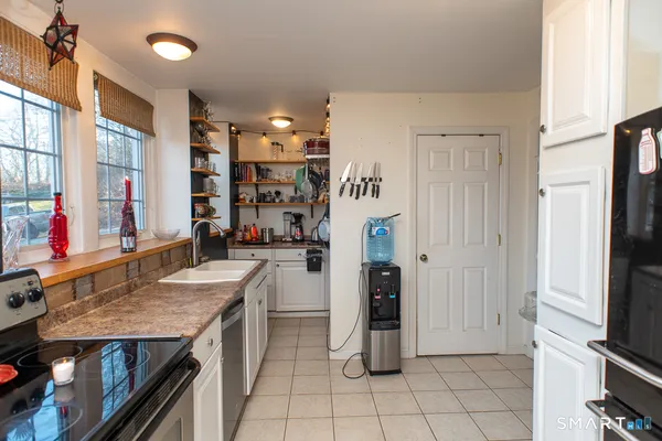 $349,900 | 96 Hillside Avenue, Shelton, CT 06484