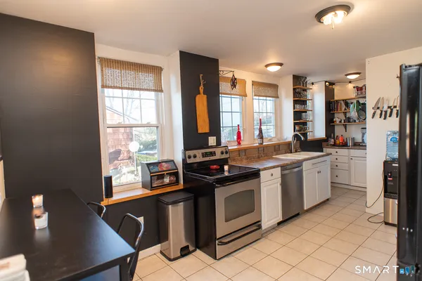 $349,900 | 96 Hillside Avenue, Shelton, CT 06484