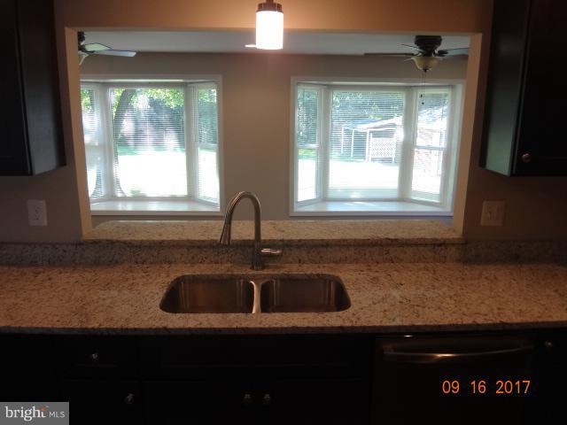 1317 Devils Reach Road Woodbridge, VA 22192 - Photo 11 of 30 Kitchen