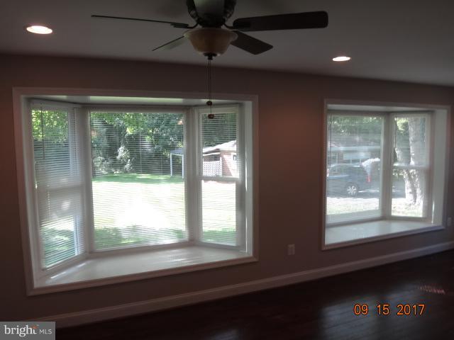 1317 Devils Reach Road Woodbridge, VA 22192 - Photo 13 of 30 Family Room