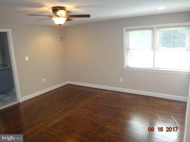 1317 Devils Reach Road Woodbridge, VA 22192 - Photo 15 of 30 Bedroom (Master)