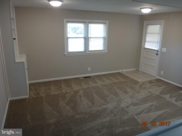 1317 Devils Reach Road Woodbridge, VA 22192 - Photo 24 of 30 Interior (General)