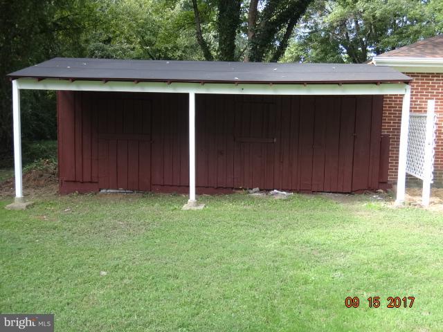 1317 Devils Reach Road Woodbridge, VA 22192 - Photo 28 of 30 Exterior (Rear)