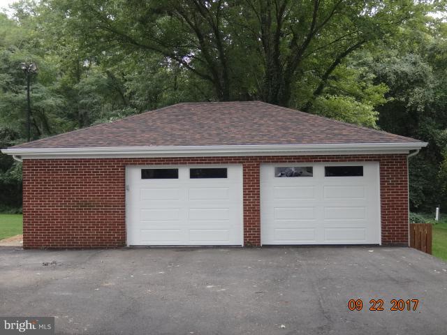 1317 Devils Reach Road Woodbridge, VA 22192 - Photo 30 of 30 Exterior (Rear)
