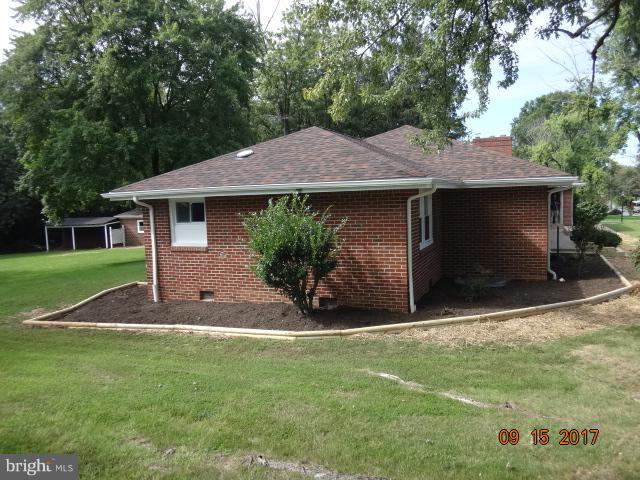 1317 Devils Reach Road Woodbridge, VA 22192 - Photo 6 of 30 Exterior (General)