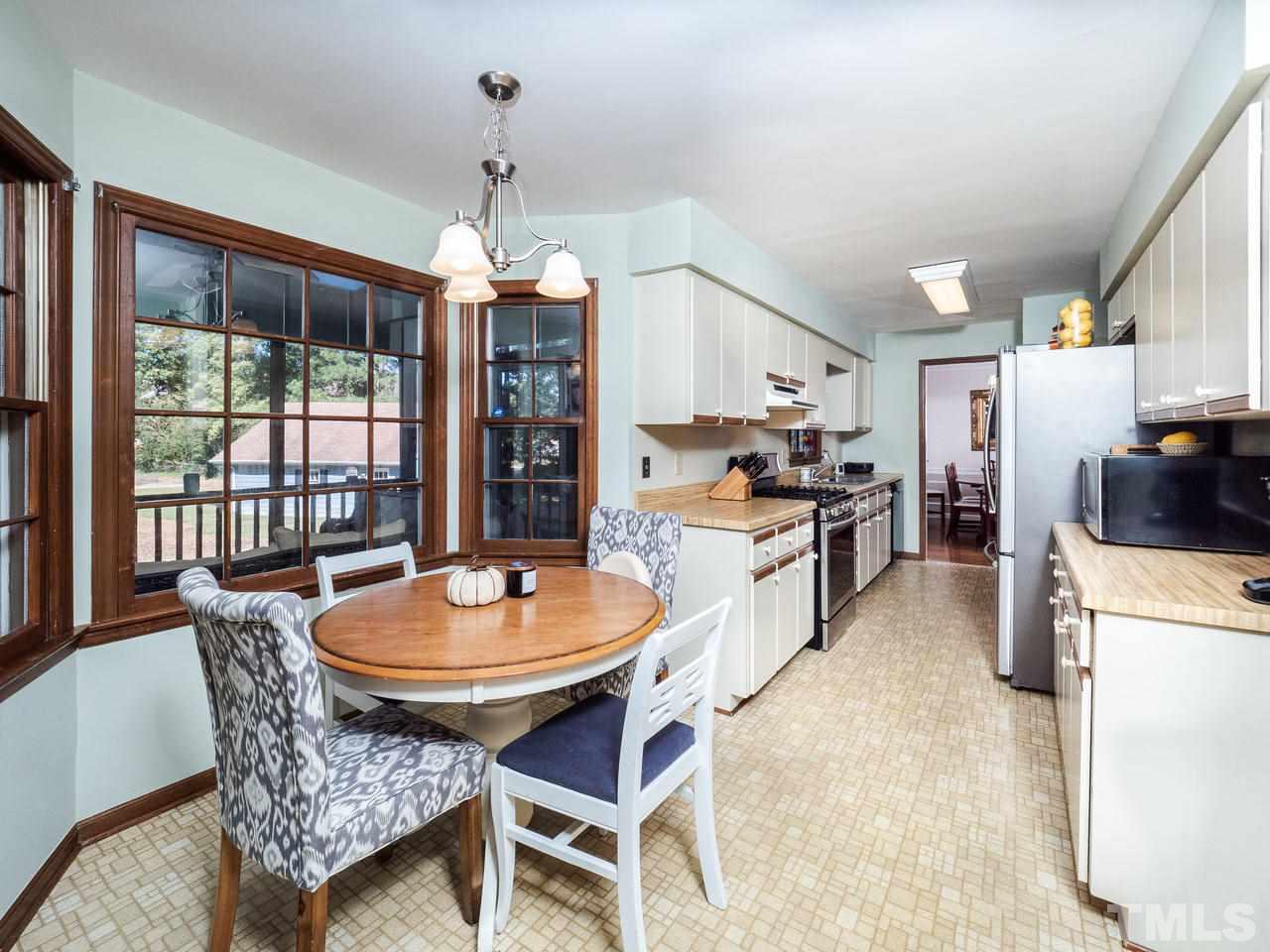 6829 Perkins Drive Raleigh, NC 27613 - Photo 11 of 30 Gallery Image 11