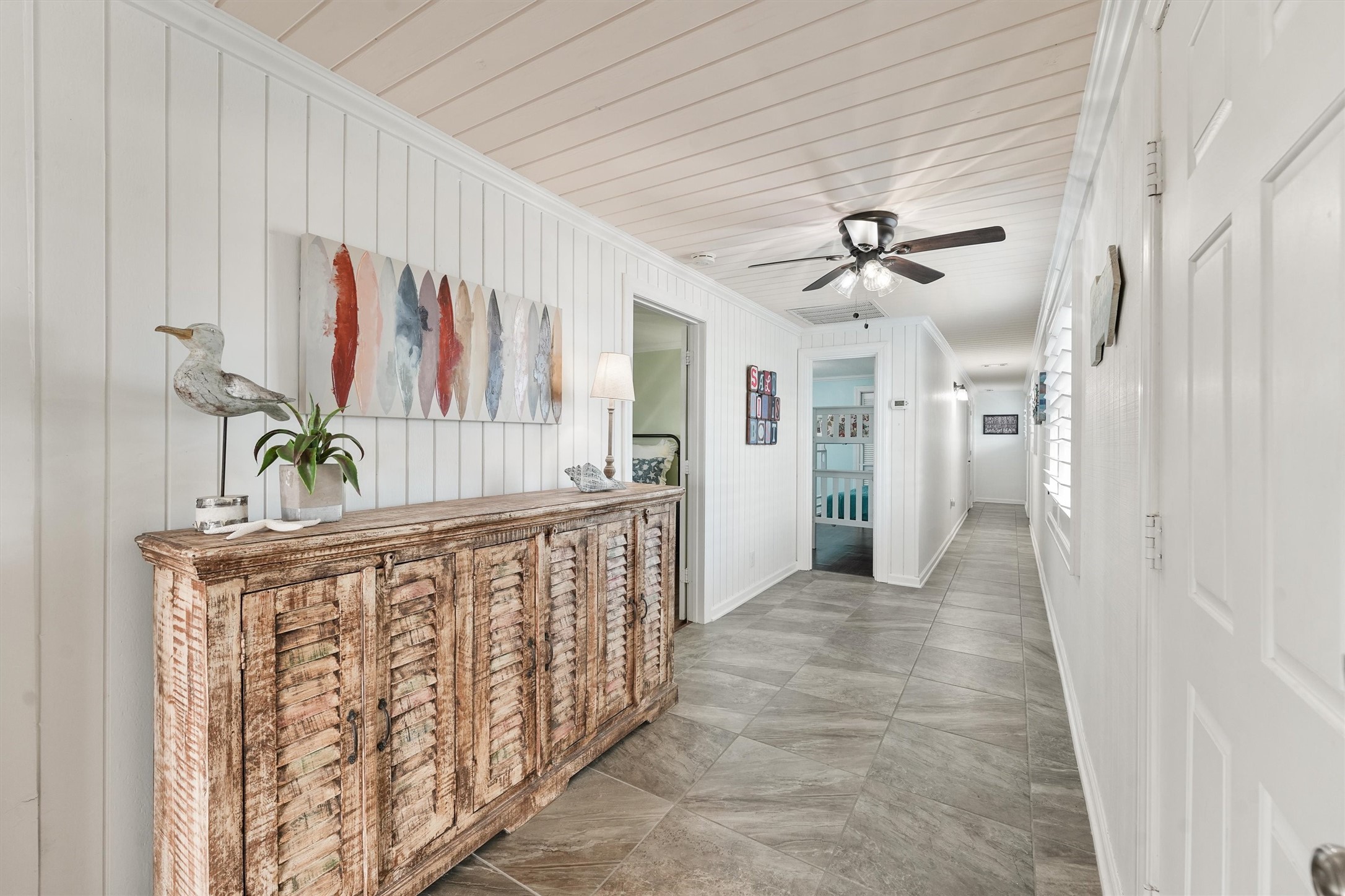 16634 Jamaica Beach Road Galveston, TX 77554 - Photo 20 of 47 a view of entryway with furniture