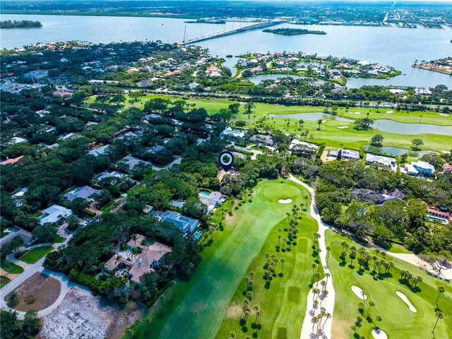$3,900,000 | 911 Greenway Lane, Vero Beach, FL 32963