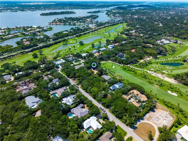 $3,900,000 | 911 Greenway Lane, Vero Beach, FL 32963