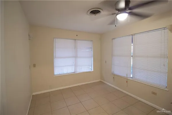 $1,350 | 1118 West Cano Street, Edinburg, TX 78539
