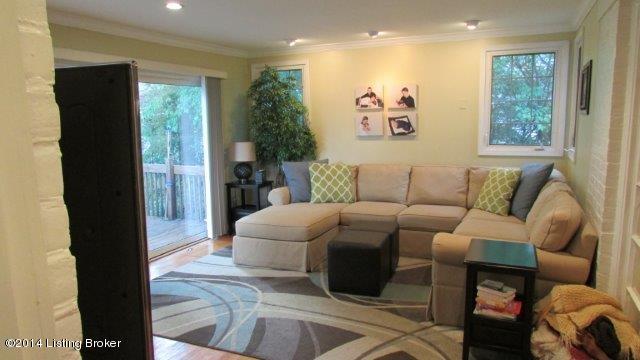 224 Hemingway Road Louisville, KY 40207 - Photo 6 of 28 IMG_0620