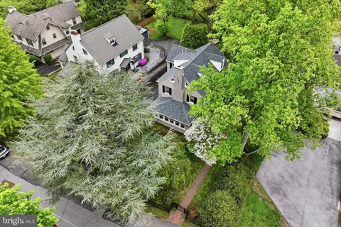 $1,395,000 | 7 Farm Road, Wayne, PA 19087