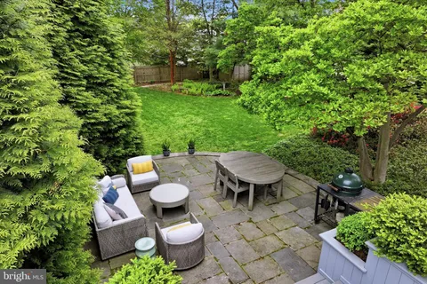 $1,395,000 | 7 Farm Road, Wayne, PA 19087