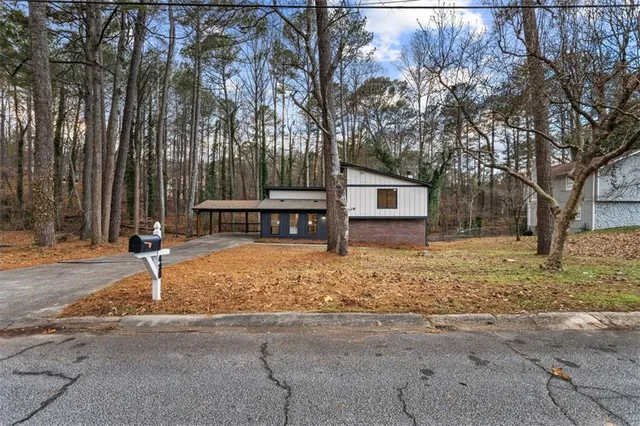 $349,900 | 480 Pineburr Lane, Stone Mountain, GA 30087