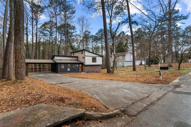 $349,900 | 480 Pineburr Lane, Stone Mountain, GA 30087