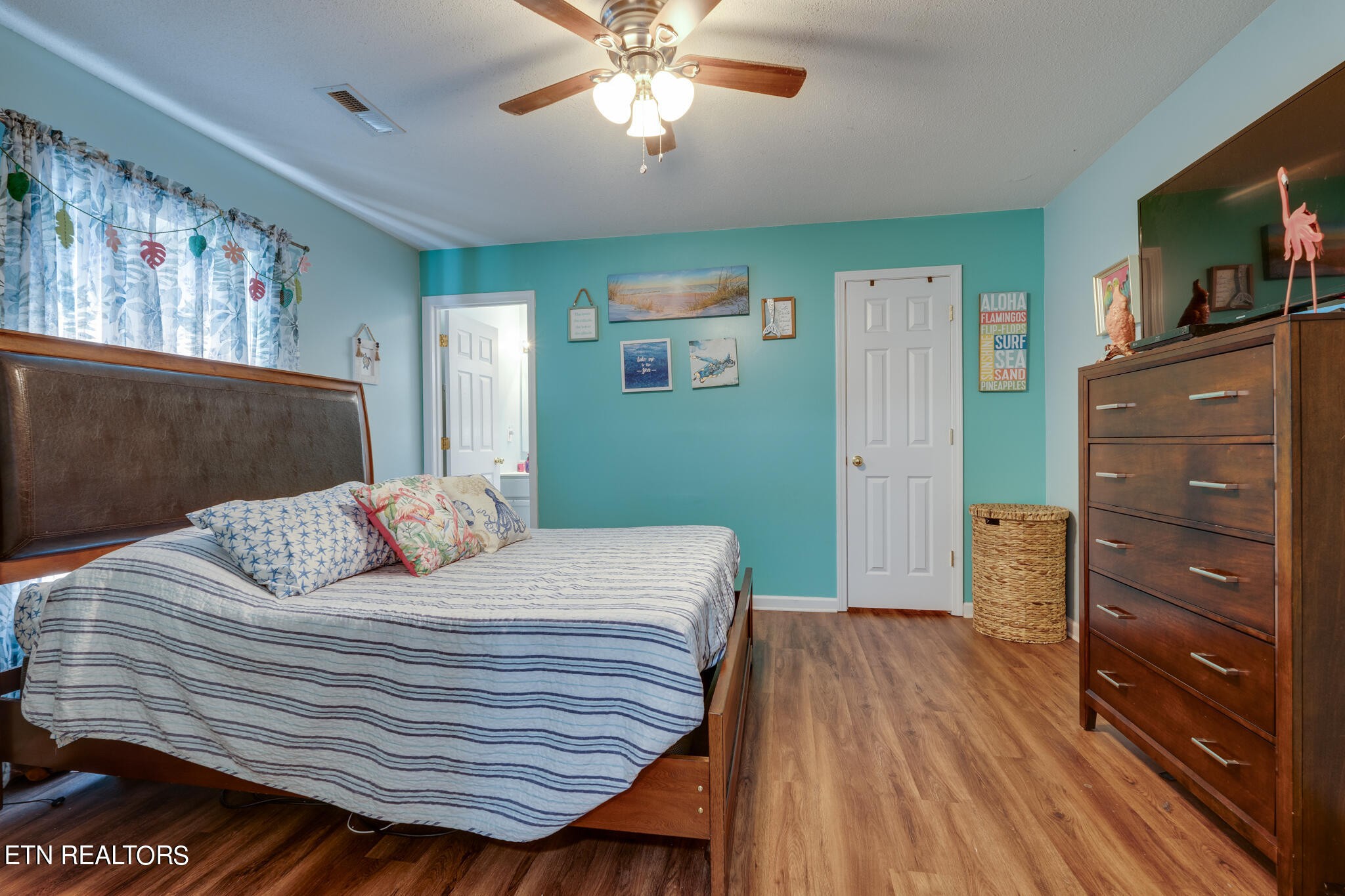6608 Hugh Willis Road Powell, TN 37849 - Photo 8 of 29 Gallery Image 8