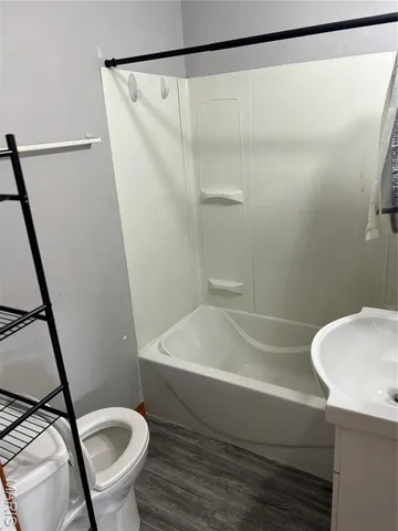 $89,900 | 1012 North Main Street, St. Elmo, IL 62458