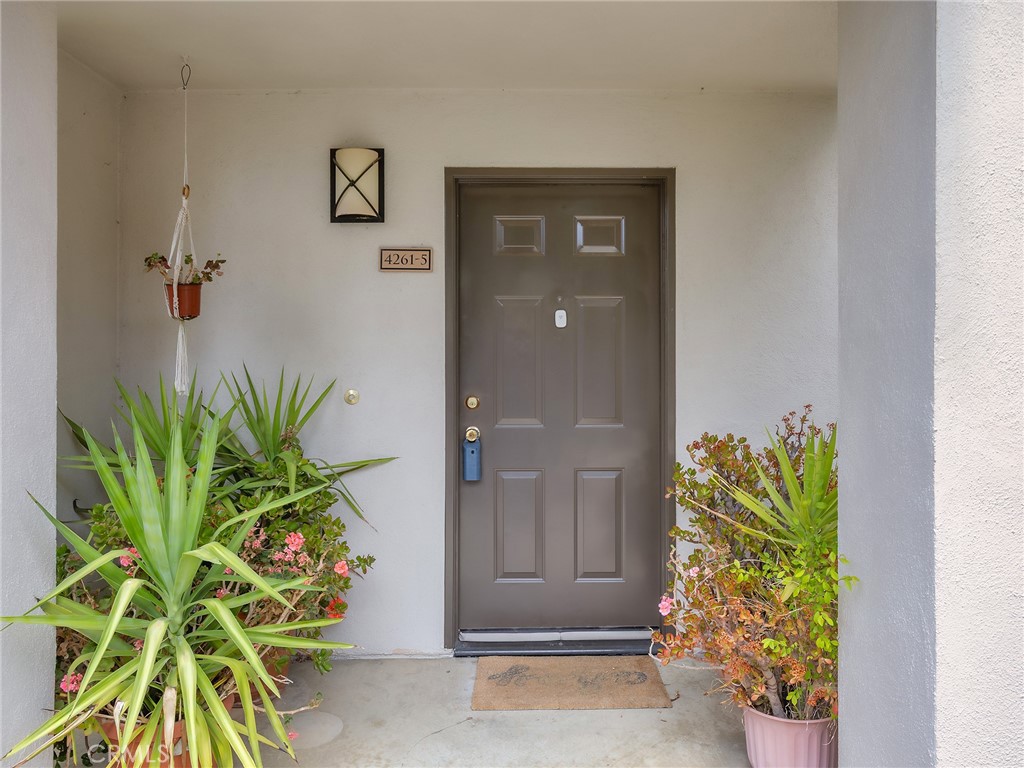 4261 Las Virgenes Road, Unit 5 Calabasas, CA 91302 - Photo 2 of 40 Front