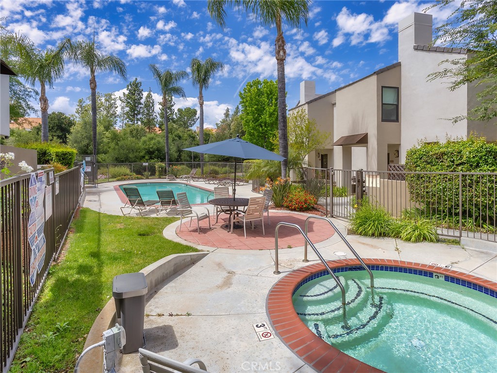 4261 Las Virgenes Road, Unit 5 Calabasas, CA 91302 - Photo 29 of 40 Pool