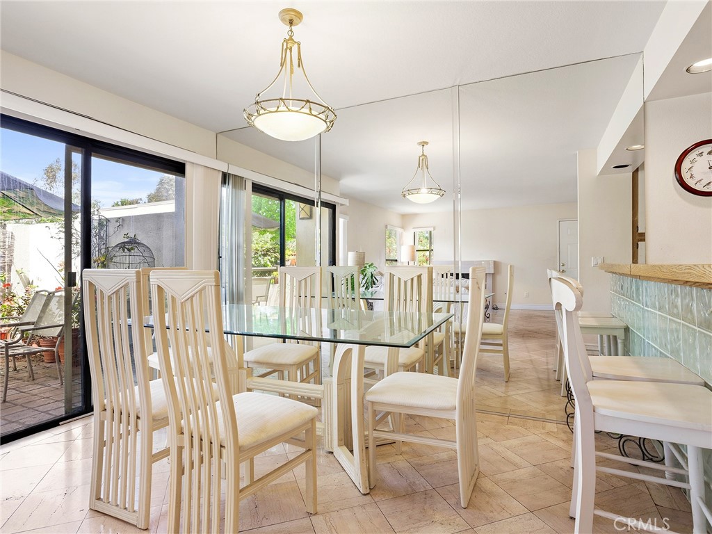 4261 Las Virgenes Road, Unit 5 Calabasas, CA 91302 - Photo 8 of 40 Dining Room